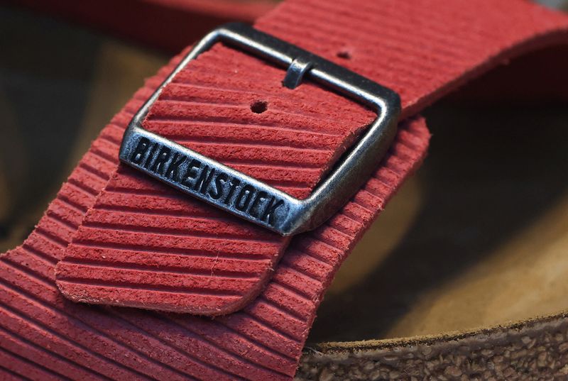 © Reuters. FILE PHOTO: A Birkenstock shoe is displayed at Birkenstock shoe store in London, Britain, October 11, 2023. REUTERS/Toby Melville/File Photo