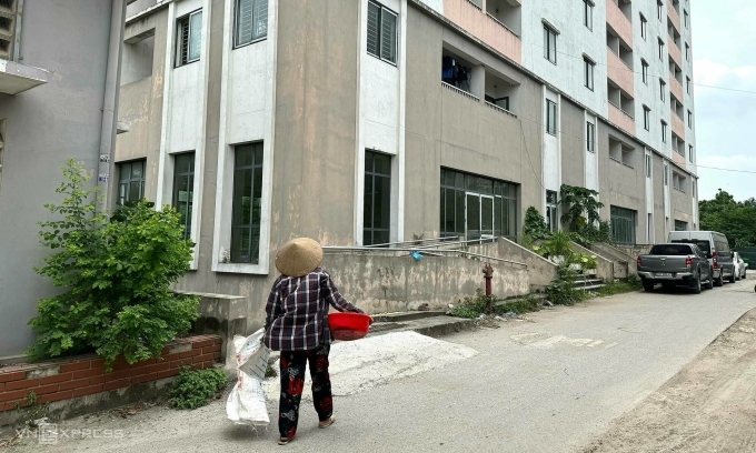 A corner of the Tran Phu resettlement area in Hanois Hoang Mai District in June 2024. Photo by VnExpress/Ngoc Diem