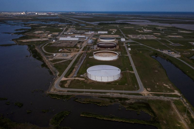 © Reuters. Freeport, Texas, April 27, 2020. REUTERS/Adrees Latif/File Photo