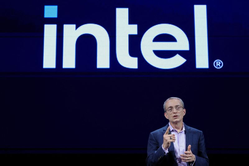 © Reuters. Intel CEO Pat Gelsinger delivers a speech at the COMPUTEX forum in Taipei, Taiwan June 4, 2024. REUTERS/Ann Wang