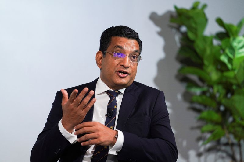 © Reuters. Sri Lanka Foreign Minister Ali Sabry speaks at the Reuters NEXT conference in Singapore July 9, 2024. REUTERS/Ore Huiying