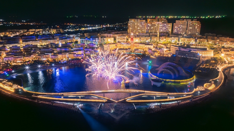 Phu Quoc's weekly fireworks show attracts tourists to the island. Photo courtesy of Sun Group.